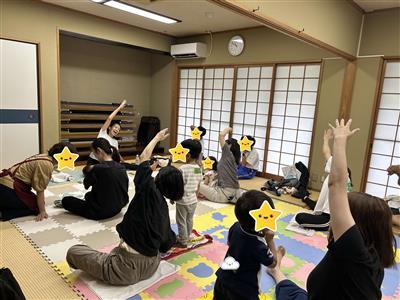 ヨガの様子です