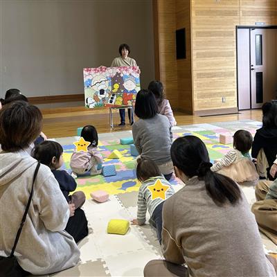 絵本の読み聞かせの様子です