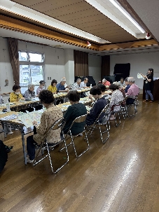 老人会健康教育写真(2)