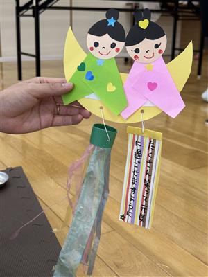 織姫彦星がデザインされた短冊