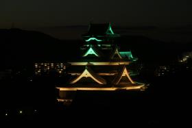 熊本城天守閣グリーンライトアップ