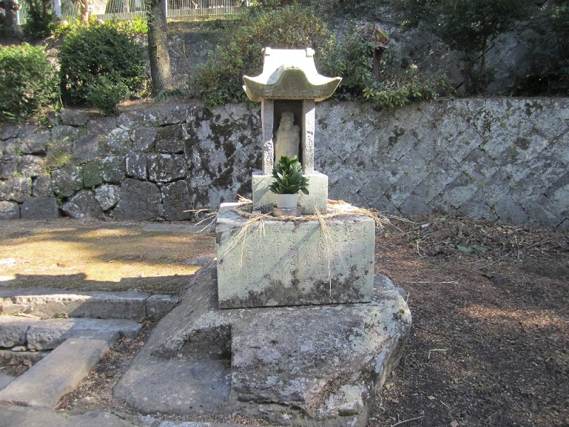 亀井神社水神