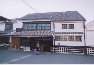 15 浜田醤油店舗
