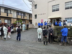 (1)
