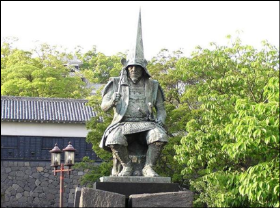 Statue of Kiyomasa Kato Statue of Kiyomasa Kato