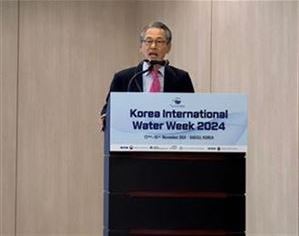 開会挨拶 ・韓国水フォーラム副代表 Eun Namkung