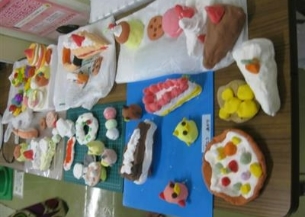 紙粘土によるスィーツ作品