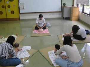 ベビーマッサージ