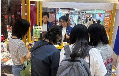 熊本県酒造研究所の九曜正宗の試飲対応