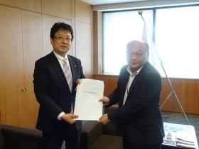 二川一男　厚生労働事務次官