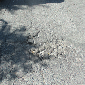 道路(路面の損傷) 道路(路面の損傷)