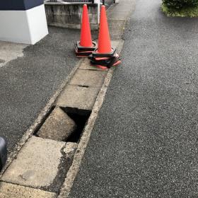 道路(側溝の破損) 道路(側溝の破損)