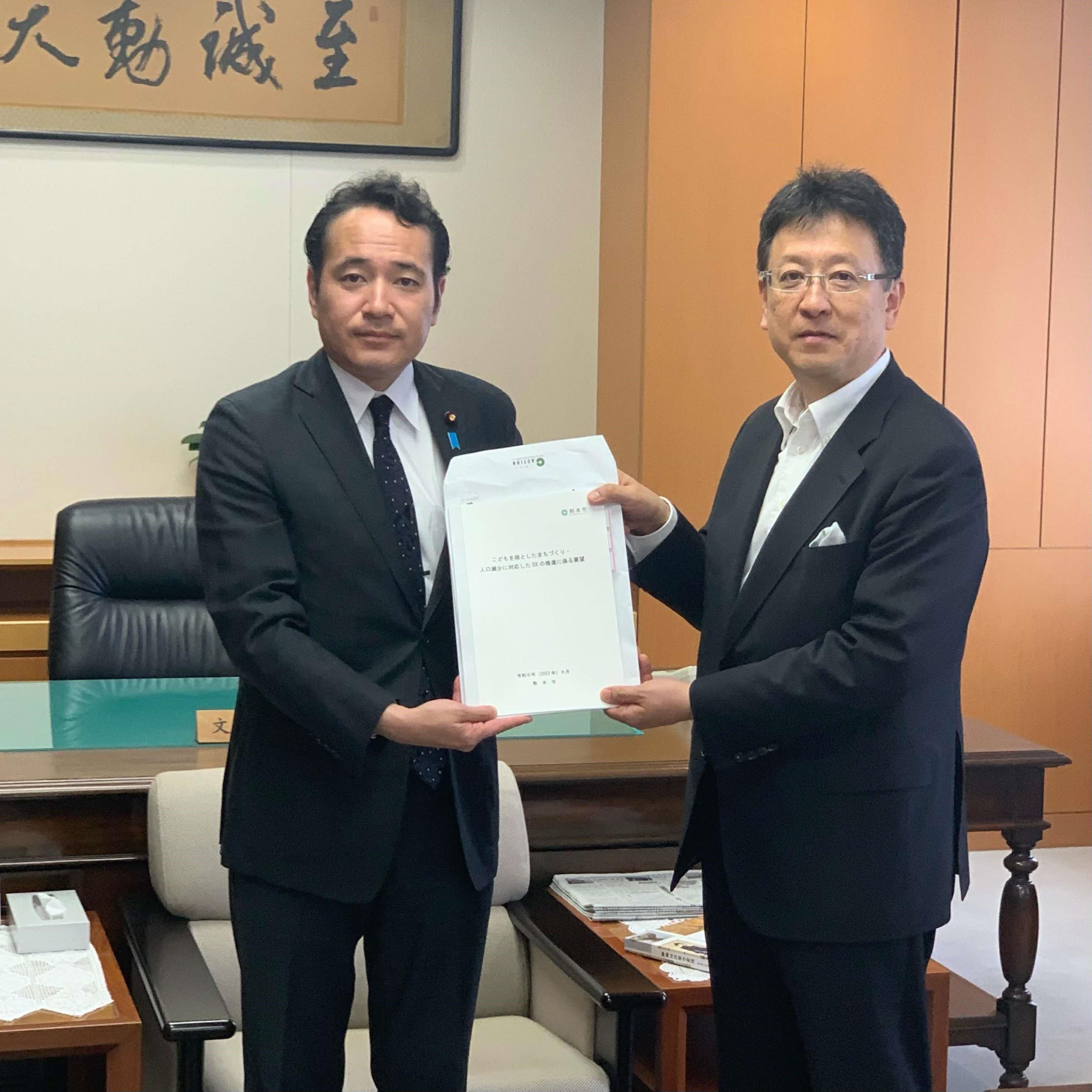 簗和生文部科学副大臣