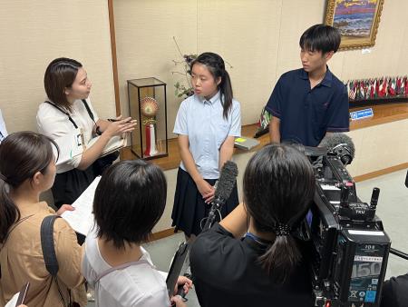 取材対応の様子 取材対応の様子