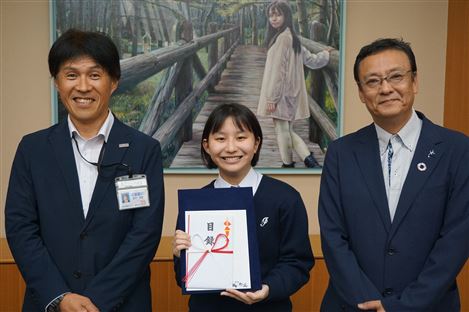 3人スマイル