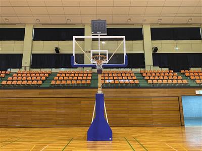 熊本市総合体育館バスケットゴール写真