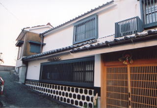 浜田醤油店舗