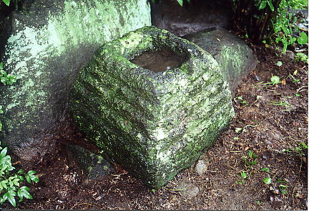 池辺寺関係石造物