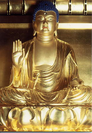 木造釈迦如来坐像