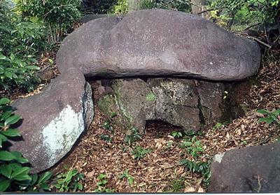 天福寺裏山古墳群附学承院跡宝篋印塔