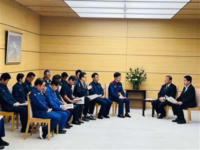 石破首相への要請活動の様子