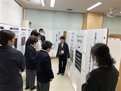 振り返りゾーンで障がいについて中学生が考えている