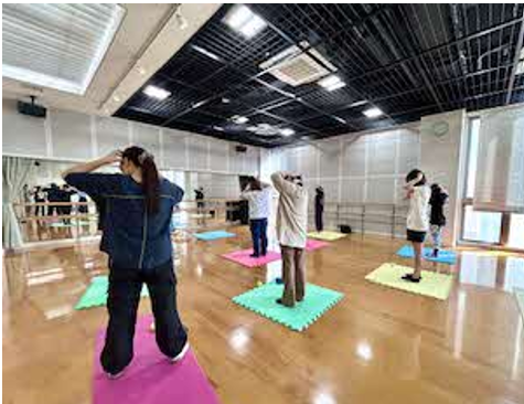 2025.10.30ストレッチの様子