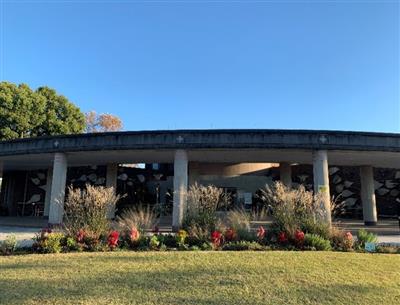 動植物園　花の休憩所前花壇メンテナンス作業