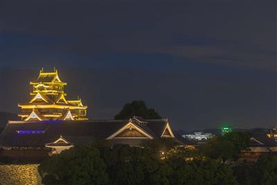 熊本城ライトアップ（黄色）