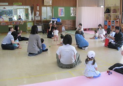 親子リズムあそび