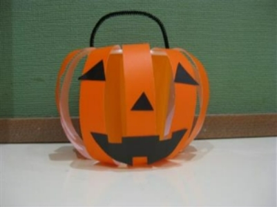 月の制作（ハロウィン）