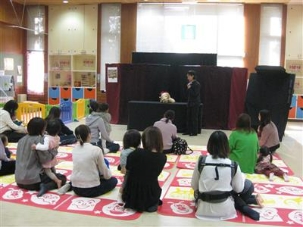 親子で楽しむ人形劇