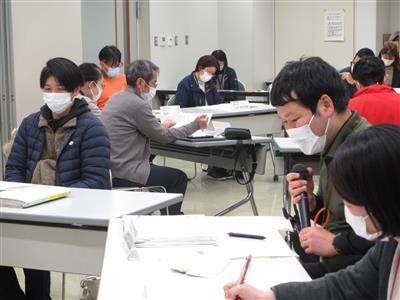 人生会議チームの話し合いの様子