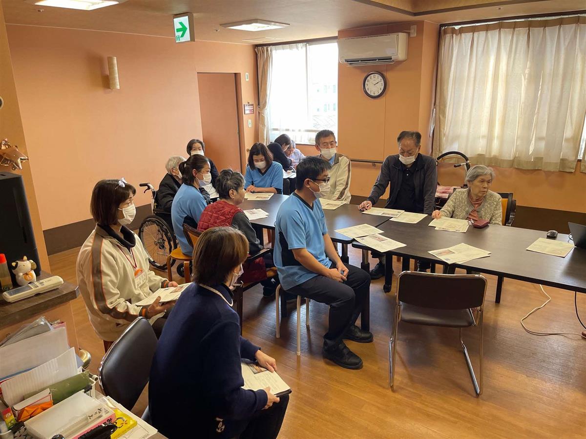 研修中の参加者の写真