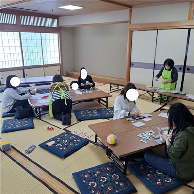 アルバム作りの様子