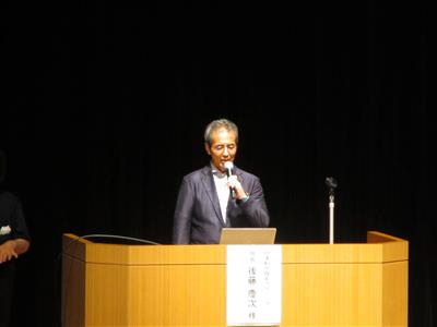 ひまわり在宅クリニック後藤先生の講話中の様子