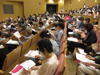 「私の想い」手帳記入体験中の様子