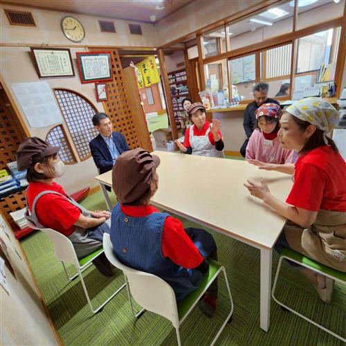 こども地域食堂「まんまる」写真1