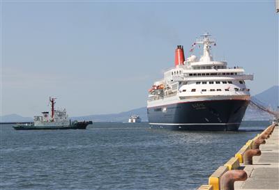 にっぽん丸熊本港初入港