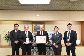 3.13サッポロビール株式会社様からの熊本城災害復旧支援金への寄附金贈呈