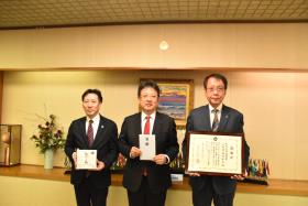 有限会社福田屋様からの熊本城災害復旧支援金への寄附金贈呈