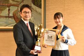 ストリートダンスアジア大会優勝・世界大会出場報告の表敬訪問