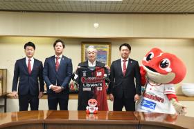 火の国サラマンダーズによるシーズン終了に伴う表敬訪問