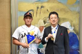 U-15侍ジャパン日本代表選出及び第6回WBSC U-15ワールドカップ優勝に伴う市長表敬