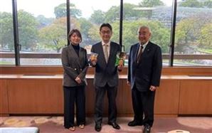 令和6年11月26日（火曜日）日本ふるさと名産食品展への出展に伴う 副市長表敬訪問