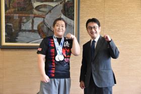 第5回IFA世界アームレスリング選手権大会優勝に伴う副市長表敬訪問