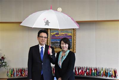 令和7年3月31日（月曜日）交通安全「ゆるや傘キッズバージョン」贈呈式
