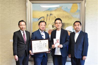 令和7年7月23日（水曜日）株式会社ヒライホールディングス様からの寄附に伴う感謝状贈呈式