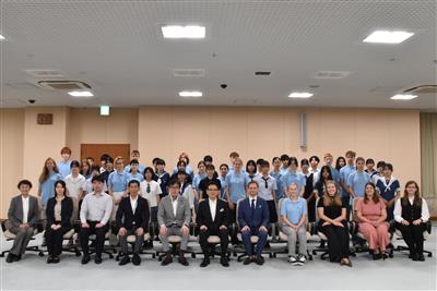 令和7年8月4日（月曜日）熊本市・ハイデルベルク市青少年交流団の市長及び市議会議長表敬訪問