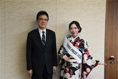 令和7年12月18日（木曜日）ミスなでしこ準々グランプリ受賞者の市長表敬訪問